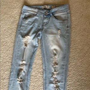 Low Rise Light Wash Skinny Jeans